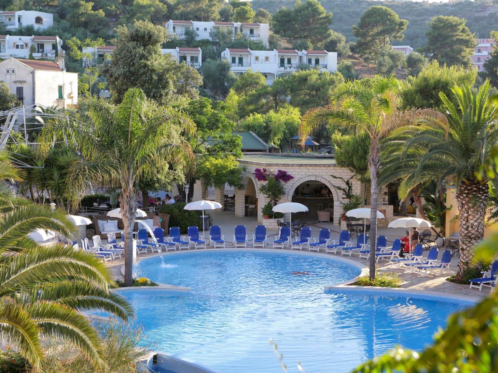 Hotel I Melograni Vieste Exterior foto