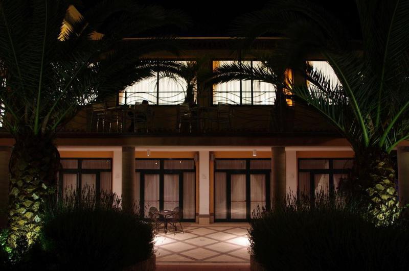 Hotel I Melograni Vieste Exterior foto